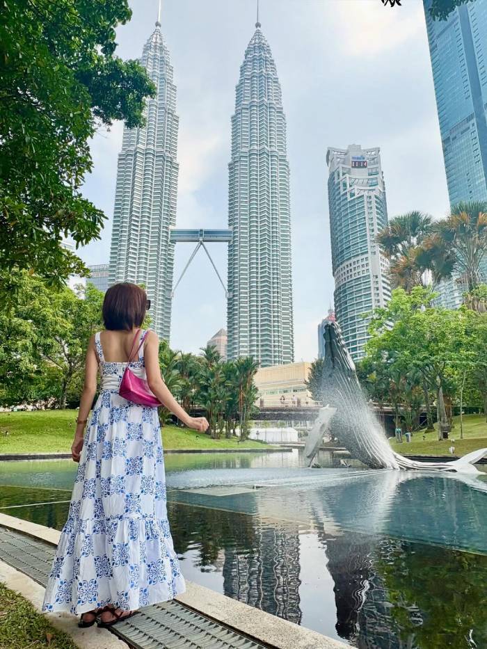 Tháp đôi Petronas – Chạm tay vào biểu tượng chọc trời giữa lòng Malaysia